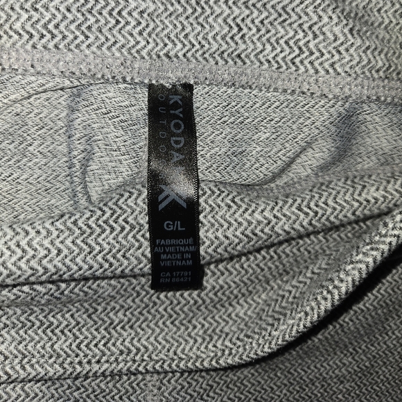 Kyodan Gray And White Chevron Pattern Yoga Leggings Size Large - Picture 2 of 5